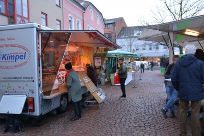 Marktstände auf dem Hünfelder Wochenmarkt